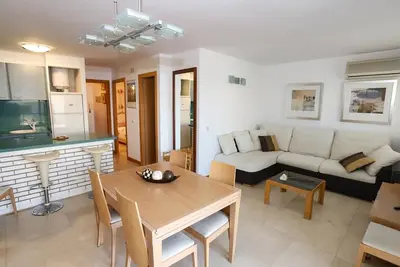 Image de Appartement confortable à 50m de la plage avec piscine