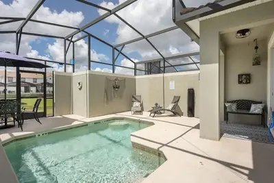 Image de 5br Home w/ Private Pool at Storey Lake