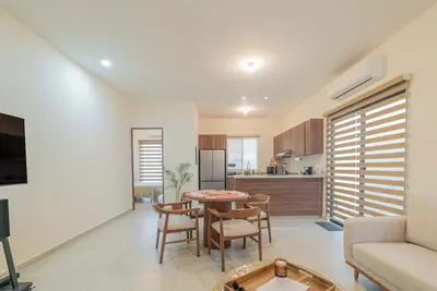 Image de Family One Story Home + Club House