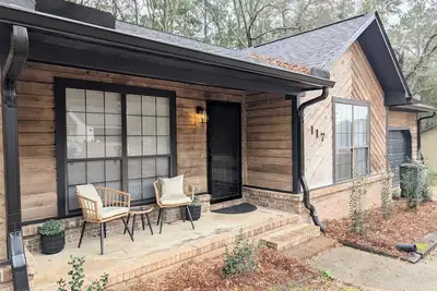 Image de Woodland Retreat on Crestview