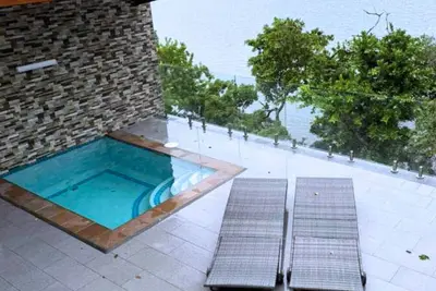 Image de New Oceanfront, King Suite, Private Plunge Pool