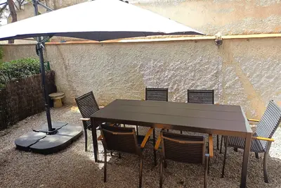 Image de Apartment with garden. Two minutes walk from the beach