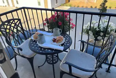 Image de New! Jefferson Oaks - River Ranch - 2 King bedrooms. Top location