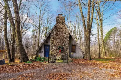 Image de Triple Porch w/ Views | Near Brow Park & Downtown