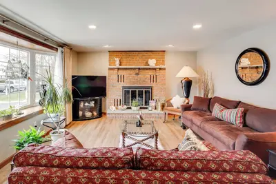 Image de 2 Mi to Appalachian Trail: Family Home in Carlisle