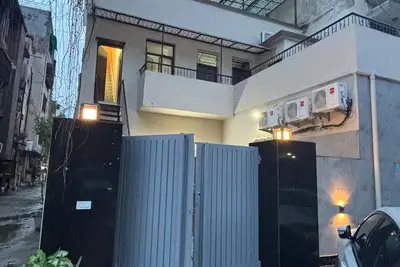 Image de Trahes Elite- Modern 2 Bedroom in East Patel Nagar