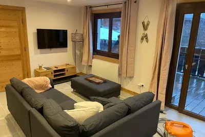 Image de Modern 2 bedroom very central Morzine apartment. 5 mins from ski lifts!
