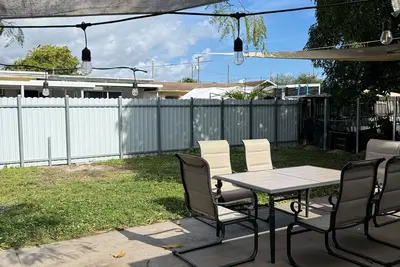 Image de Charming Miami 1br w/ 2 Queens near Coral Way
