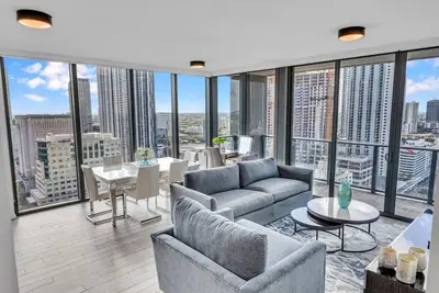 Image de Stunning High Floor 3 Bedrooms Unit Downtown Miami
