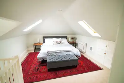 Image de Walk Everywhere Hip Belmont 2br/1ba, bonus rooms, local decor