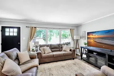 Image de Quiet Getaway Near Sight & Sound, Dutch Wonderland