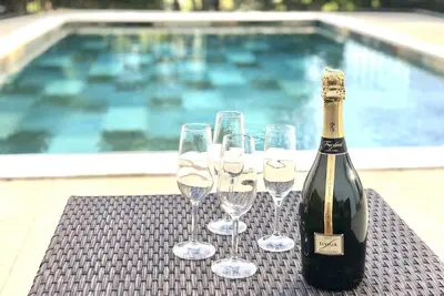 Image de Immense villa à seulement 2 minutes de la plage Almadrava