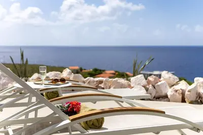 Villa Esmeraldas 1207