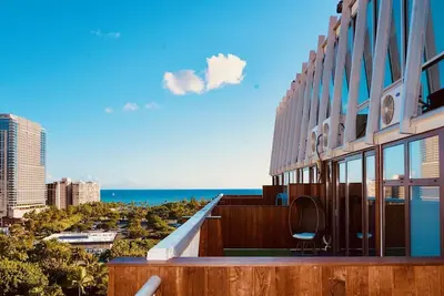 Image de Direct Ocean Views + Infinity Pool. Sauna. Gym.