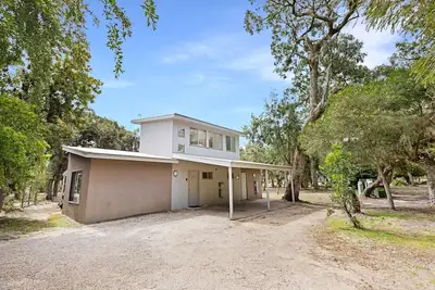 Image de Bungaree - Waterfront Retreat: Secluded lodges perfect for nature lovers