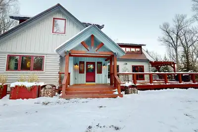 Image de Almont Escape by Three Rivers