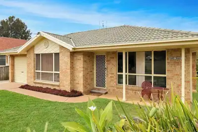 Image de The Coastal Corner – paws, play, holiday