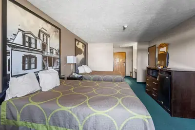 Image de Adventure Hub Near Peoria & Bloomington | Affordable El Paso Stay w/Parking