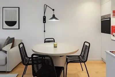 Image de Stylish Flat w/Balcony | In Central Porto