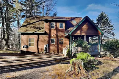 Image de Almost Heaven | Spacious, Pet-Friendly, Hot Tub