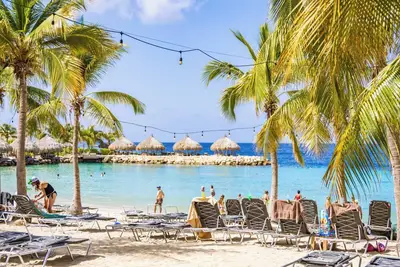 Image de 2 bedroom apt at blue bay resort / 5 min walk from beach / pool / private patio