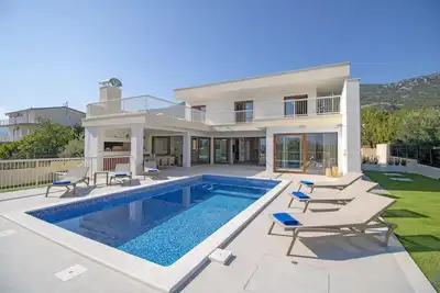 Image de Villa de plage avec piscine près de Split