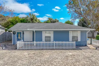 Image de Bid-A-Wee Breeze | Making memories by the Sea