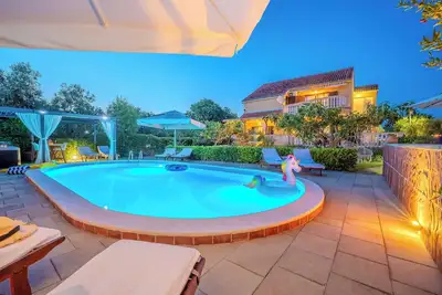 Image de Comfortable and lovingly furnished vacation home with pool and whirlpool