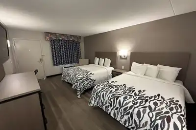 Image de Four Deluxe 2 Queen Units—Bright, Comfortable & Ideal for Big Groups