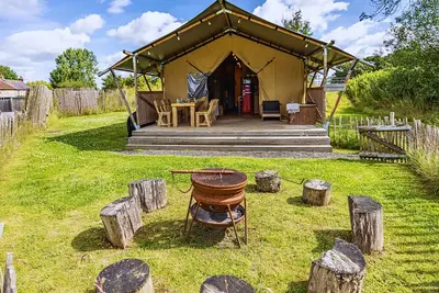 Image de Dog friendly glamping accommodation with hot tub in Ripon, Yorkshire