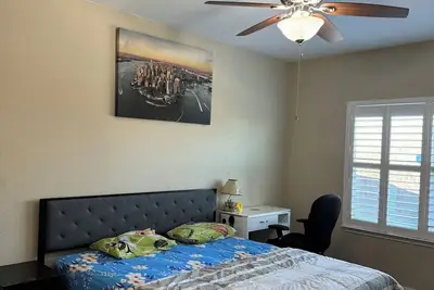 Image de Nice and comfortable home, close to down town, Tesla, Dell, Samsung and Amzon