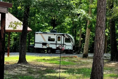 Image de The Backwoods Baby Boho Camper