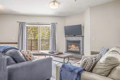 Image de 2br Scenic Rockies Retreat Bbq, Hot Tub & Pool