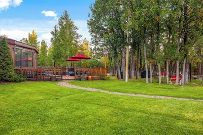 Image de Roundhouse Residences | 1br/1ba | Relaxing Mountain Basecamp