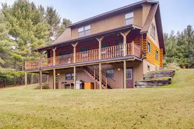 Image de Trail Access! Up North Family Cabin Near Lake