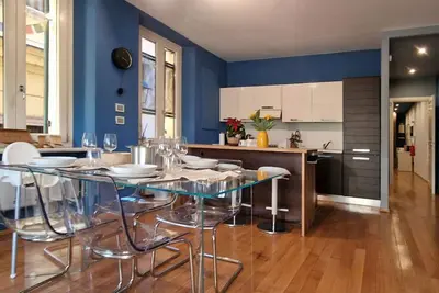 Image de 10' de Piazza Erbe, l'élégance au cœur de Vérone