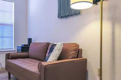 Image de Zion Place - Great Location! 2bedroom & 1 Bathroom Apartment