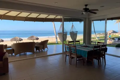 Image de Beautiful 4 bdm Ocean Front Condo at Vivo Resorts