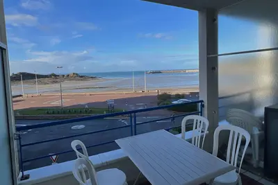 Image de 520 - Appartement T3 à Erquy avec pleine vue mer