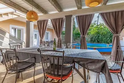 Villa Agneza mit Garten, Pool und Pavillon by Interhome