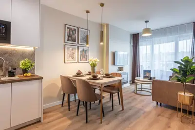 Image de Stilvoll eingerichtete Ferienwohnung am Meer by Interhome