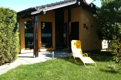 Image de D4 Haus in Eckwarderhörne mit Terrasse und Garte by Interhome