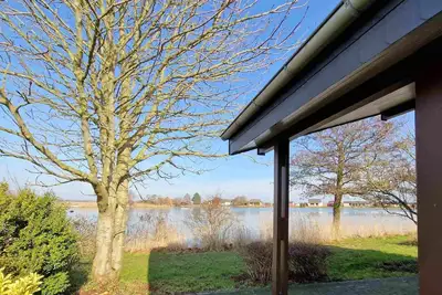 Image de B 12 direkt am Binnensee, Seeblick by Interhome