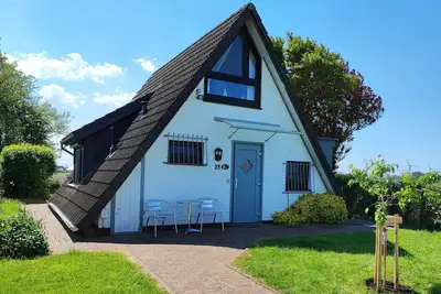 Image de Nurdachhaus Klabautermann mit Terrasse und Garten by Interhome