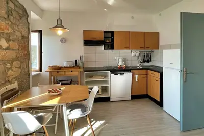 Image de Apartment Gorisek mit Meerblick by Interhome
