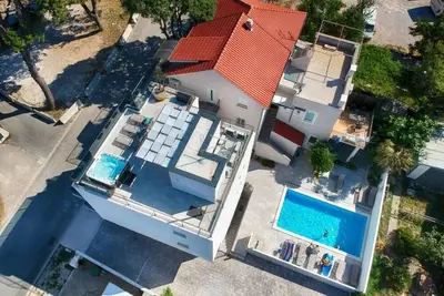 Image de Deluxe-Apartment - moderne und stilvolle Unterkunft by Interhome