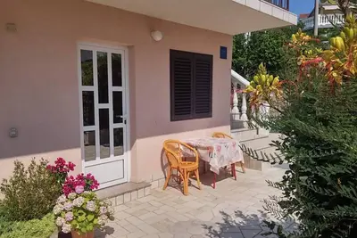 Image de Katarina mit Garten und Grill by Interhome