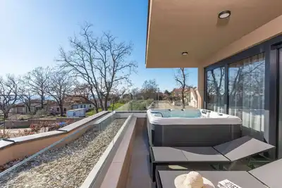 Image de Quercus Village App 2 mit jacuzzi by Interhome