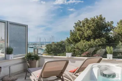 Image de in Novigrad mit Whirlpool by Interhome