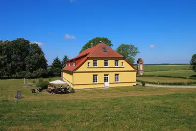 Image de Hochwertige Ferienwohnung in Gingst by Interhome